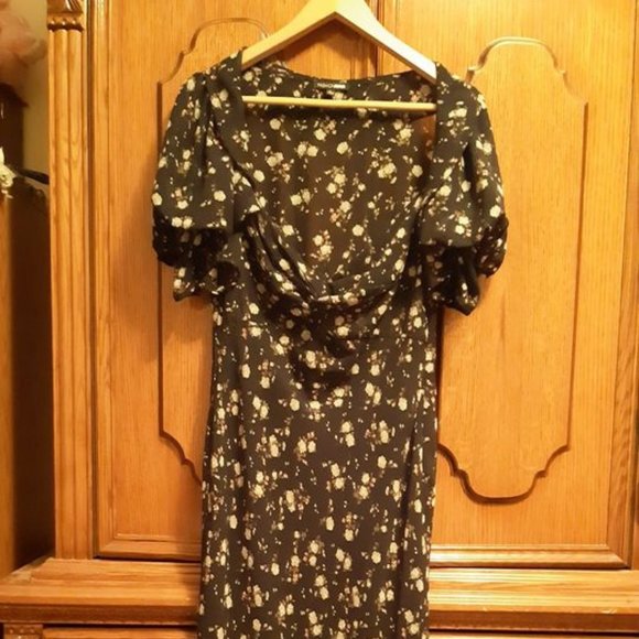 Fashion Nova Floral Pattern Dress Size Large - Picture 1 of 5
